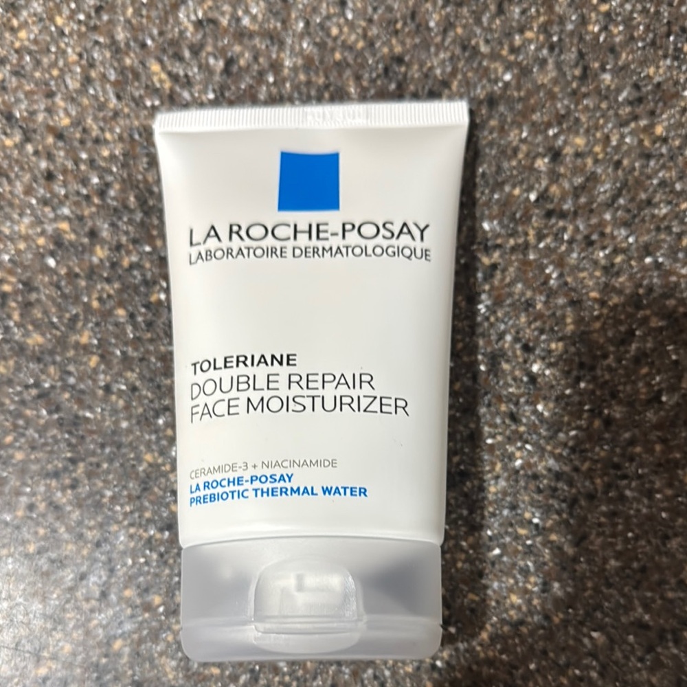 Toleriane Double Repair Face Moisturizer - White